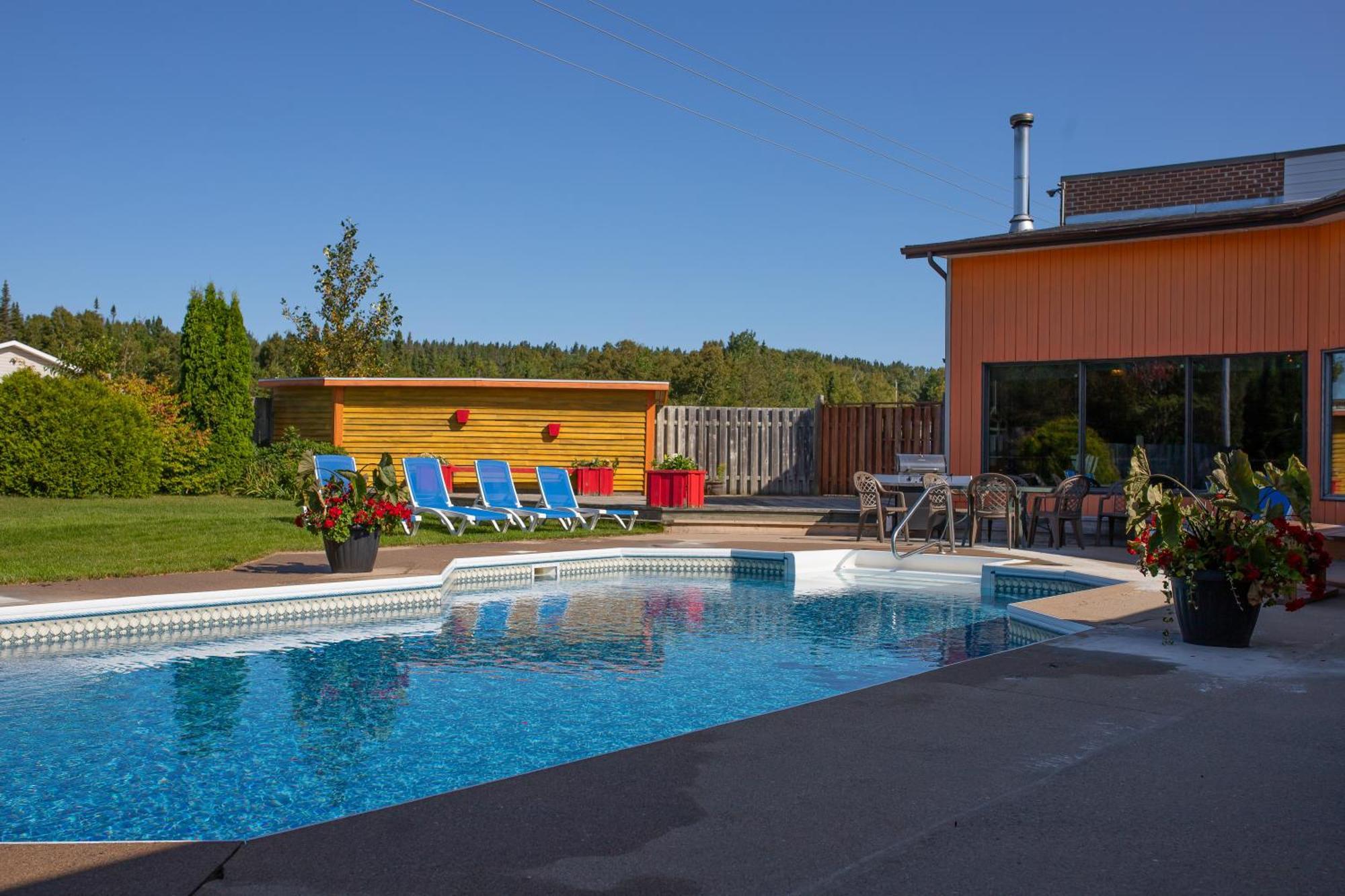 Complexe Hotelier Escoumins Les Escoumins Bagian luar foto