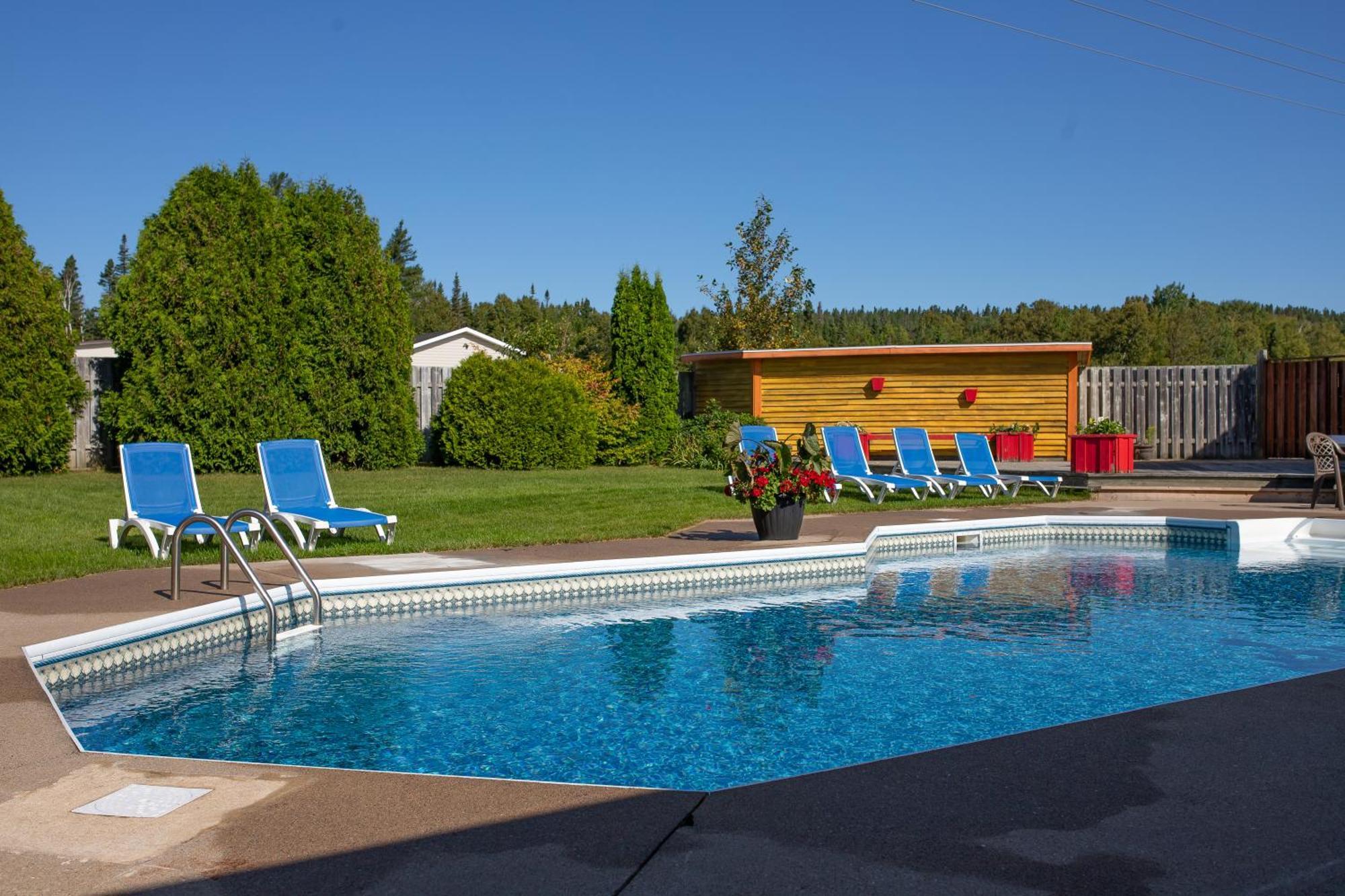 Complexe Hotelier Escoumins Les Escoumins Bagian luar foto