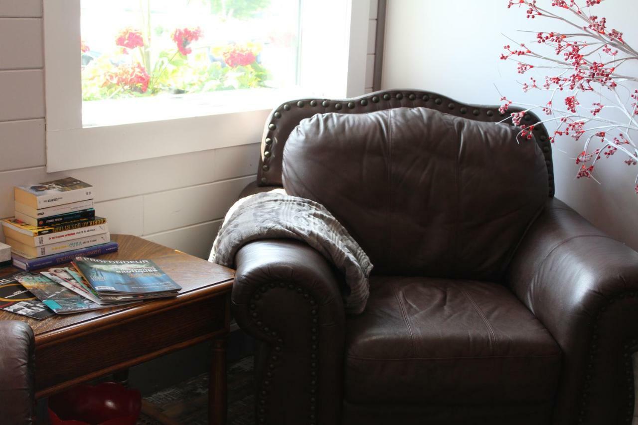 Complexe Hotelier Escoumins Les Escoumins Bagian luar foto